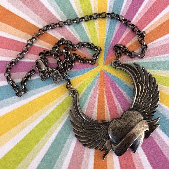 Heart A Flight Necklace Tattoo Flash Necklace - Picture 2 of 3